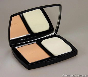 Review Chanel Vitalumiere Compact Douceur Puder - InnenAussen