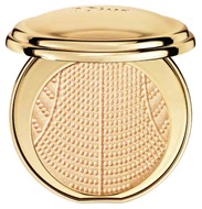 DIORIFIC-POUDRE-COMPACTE-ILLUMINATRICE-PARFUMEE-002-PERLE-D_