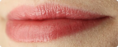 Clarins Tea Rose lippen swatch