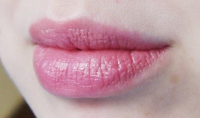 Kryolan-Glossy-Pink-Glossybox-2