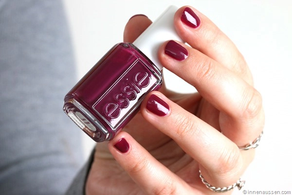 Der Blogger-Herbstlack essie Bahama Mama - InnenAussen