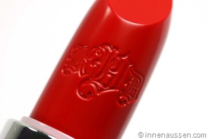 Kat-von-D-Studded-Kiss-Underage-Red-1-Innen-Aussen