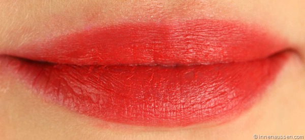 Tragebild-p2-Long-Lasting-Matte-Lipstick-Forever-Cherry-1