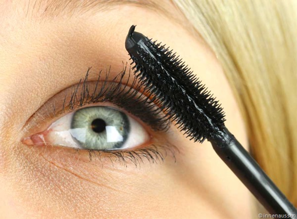 Manhattan-Supreme-Lash-Mascara-Innen-Aussen-8