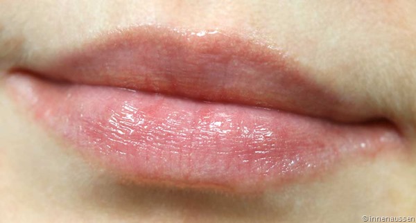 Tragebild-Balea-Lippenöl