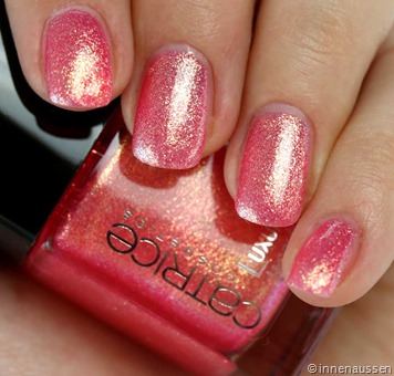 Catrice-Luxury-Lacquer-Liquid-Metal-10-Pink-Rock-Shock Swatch