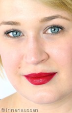 Clinique-Color-Pop-Lippenstift-08-Cherry-Pop-Tragebild