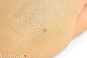 MAC-Studio-Waterweight-Swatch-verrieben