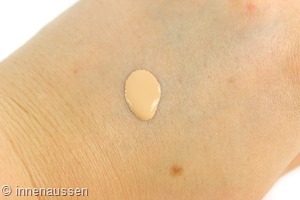 MAC-Studio-Waterweight-Swatch