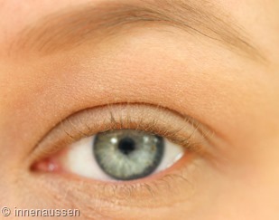 Braune-Mascara-Drogerie-Innen-Aussen-2