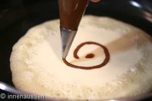 Cinnamon-Swirl-Pancakes-Cream-Cheese-Topping-Innen-Aussen