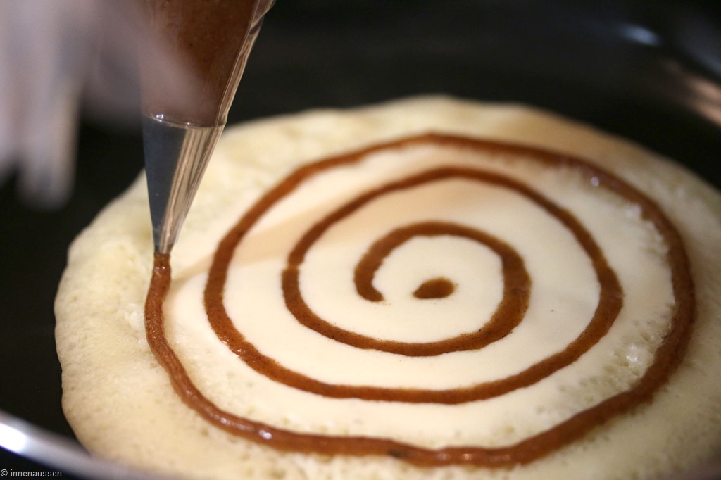 Rezept: Zimt-Pfannkuchen mit Frischkäse-Topping - InnenAussen