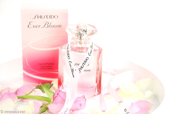 Shiseido-Ever-Bloom-Innen-Aussen-1