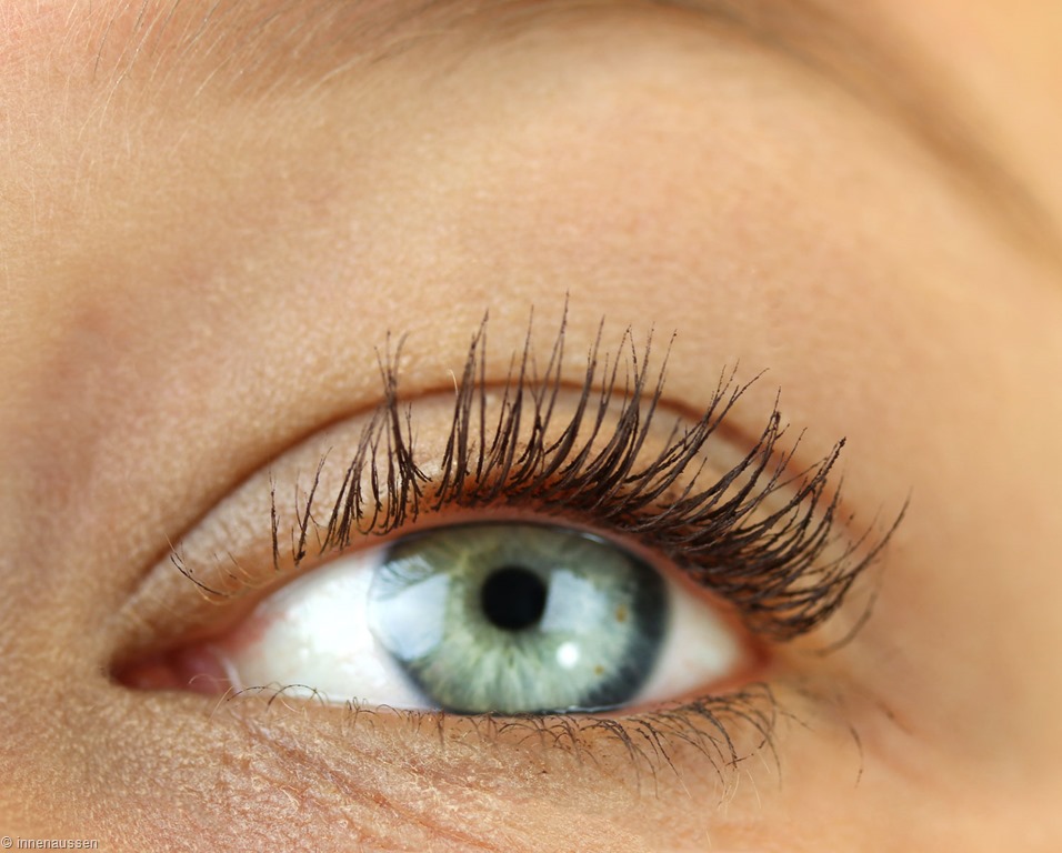 Braune Mascara Aus Der Drogerie Meine Lieblinge Unter 7 Innenaussen