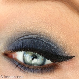 Urban-Decay-Gwen-Stefani-Evening-Look-AMU-Innen-Aussen