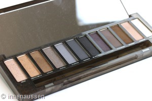 Urban-Decay-Naked-Smoky-Offen-Innen-Aussen