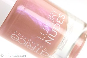 Catrice Luxury Nudes 11 Hidden Forbidden Rose Innen Aussen