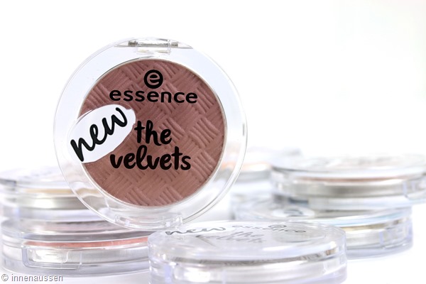 essence the velvets Lidschatten Innen Aussen