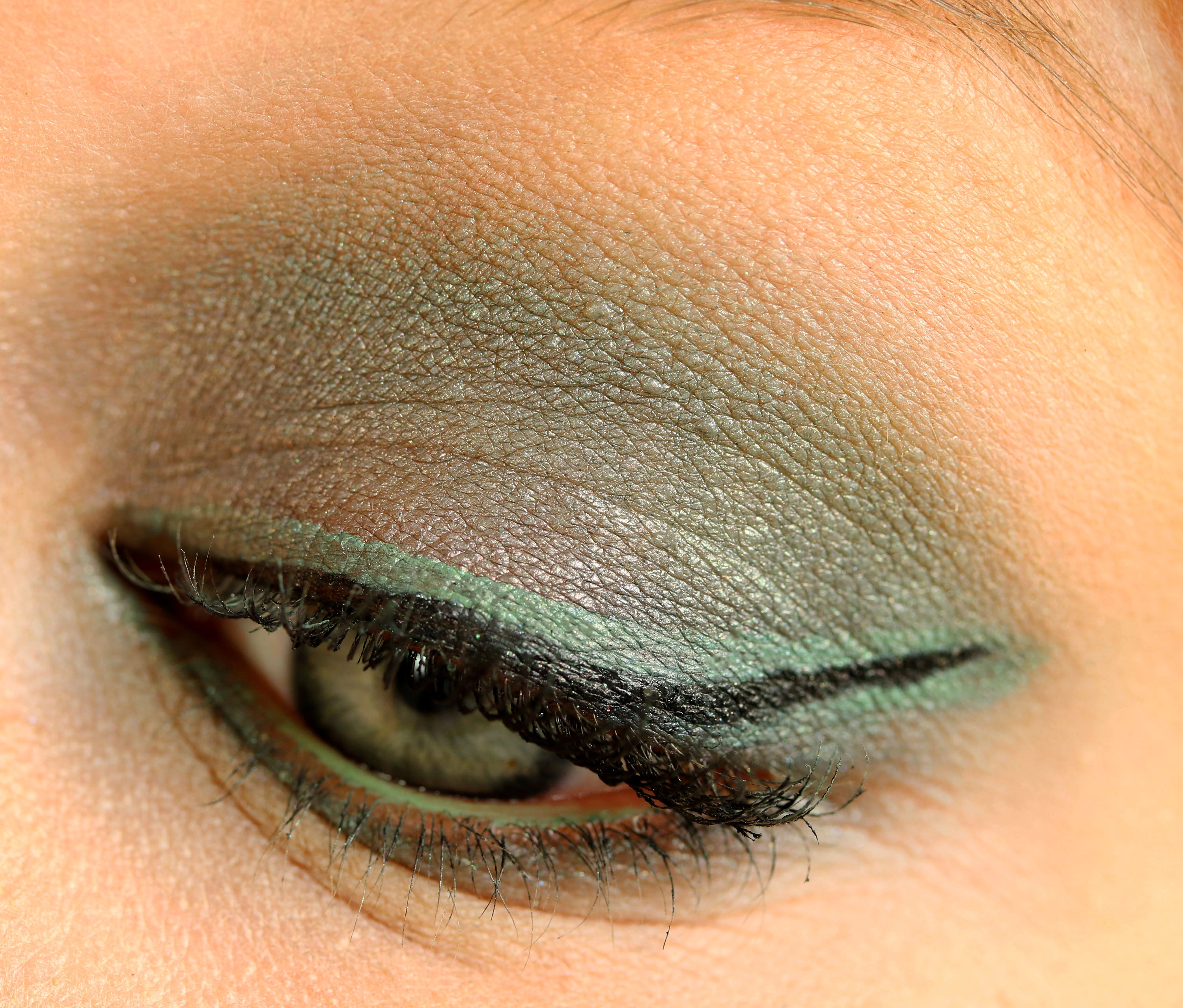 Eyeliner Green InnenAussen