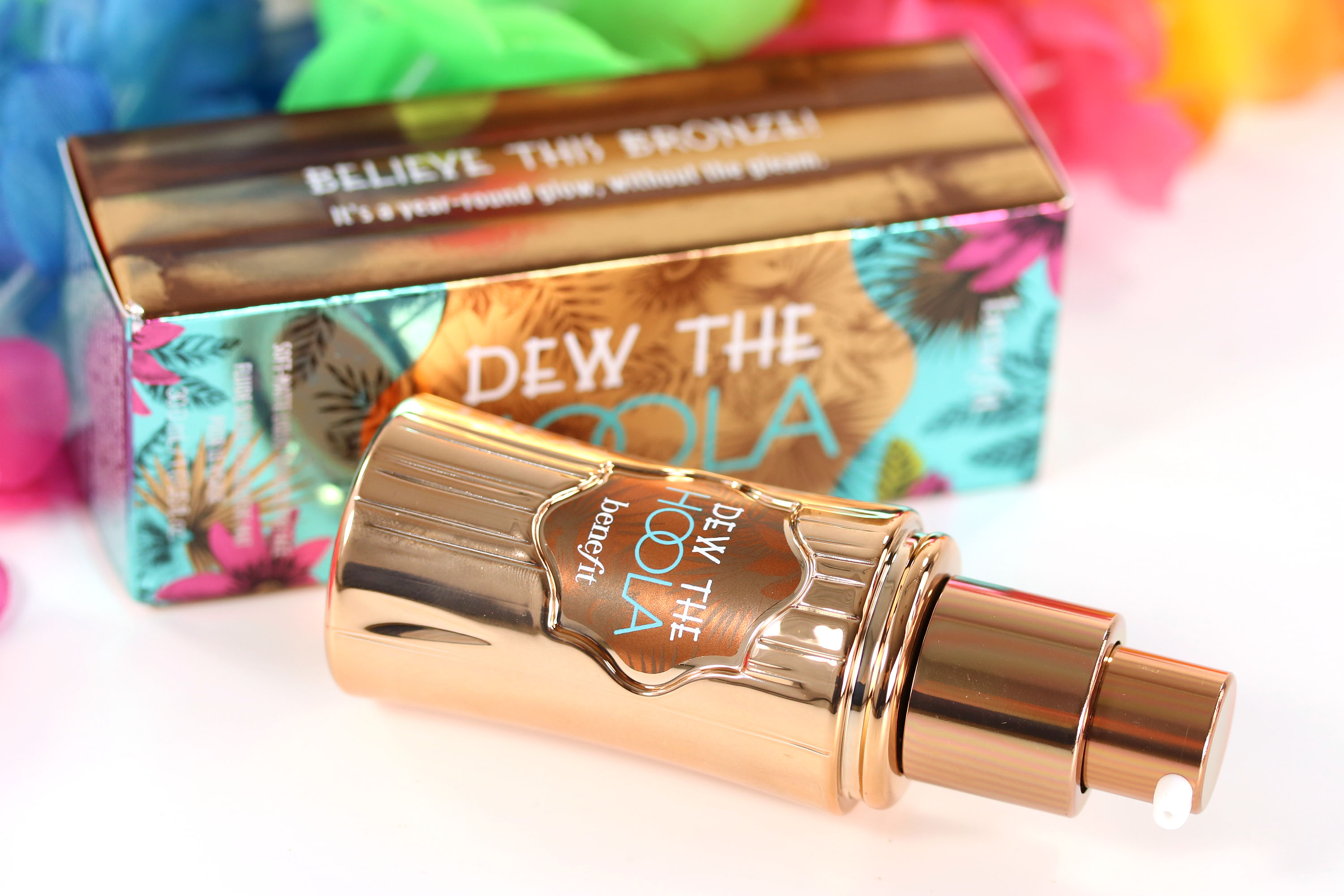 Benefit Dew the Hoola Pumpflasche