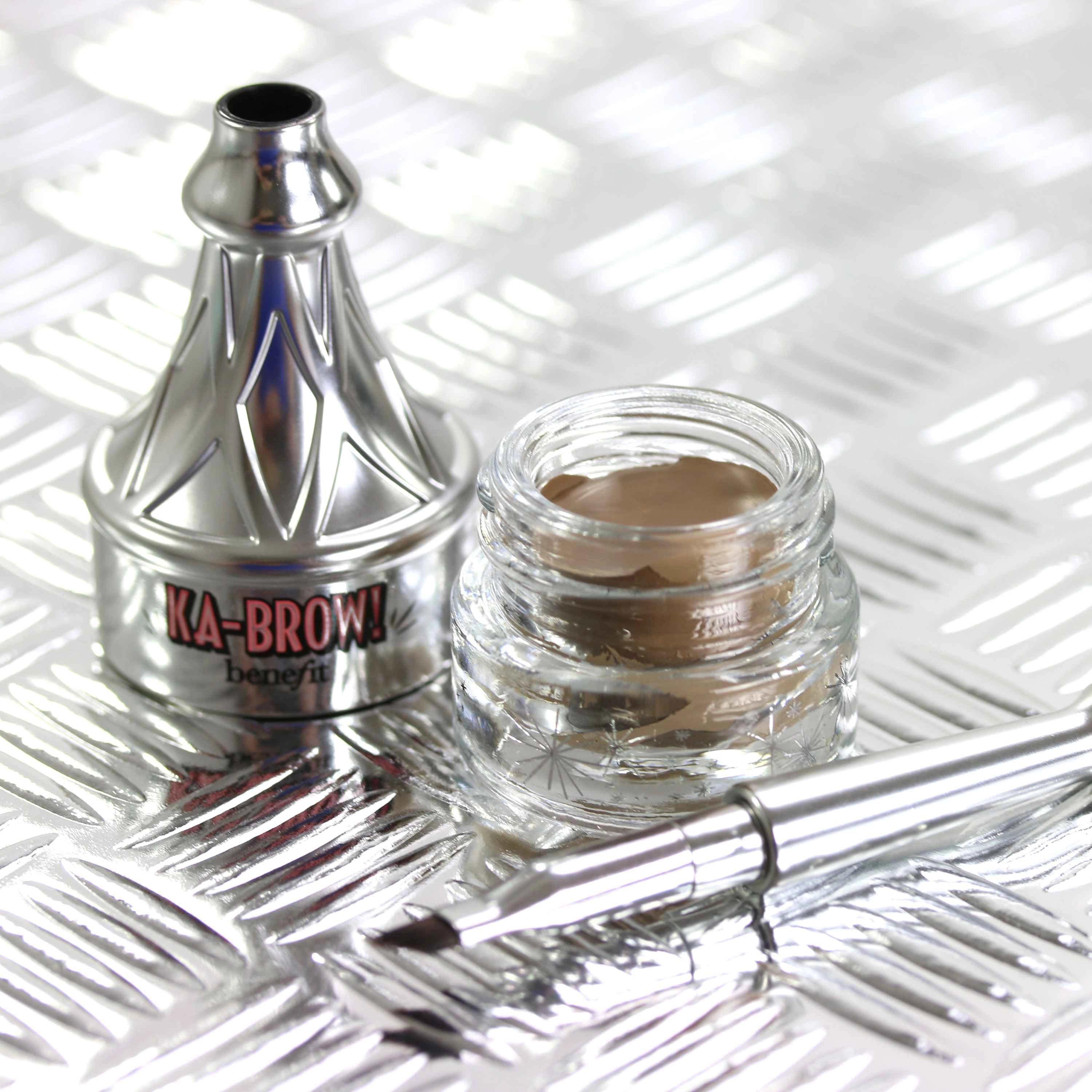 Benefit Ka-Brow Anwendung