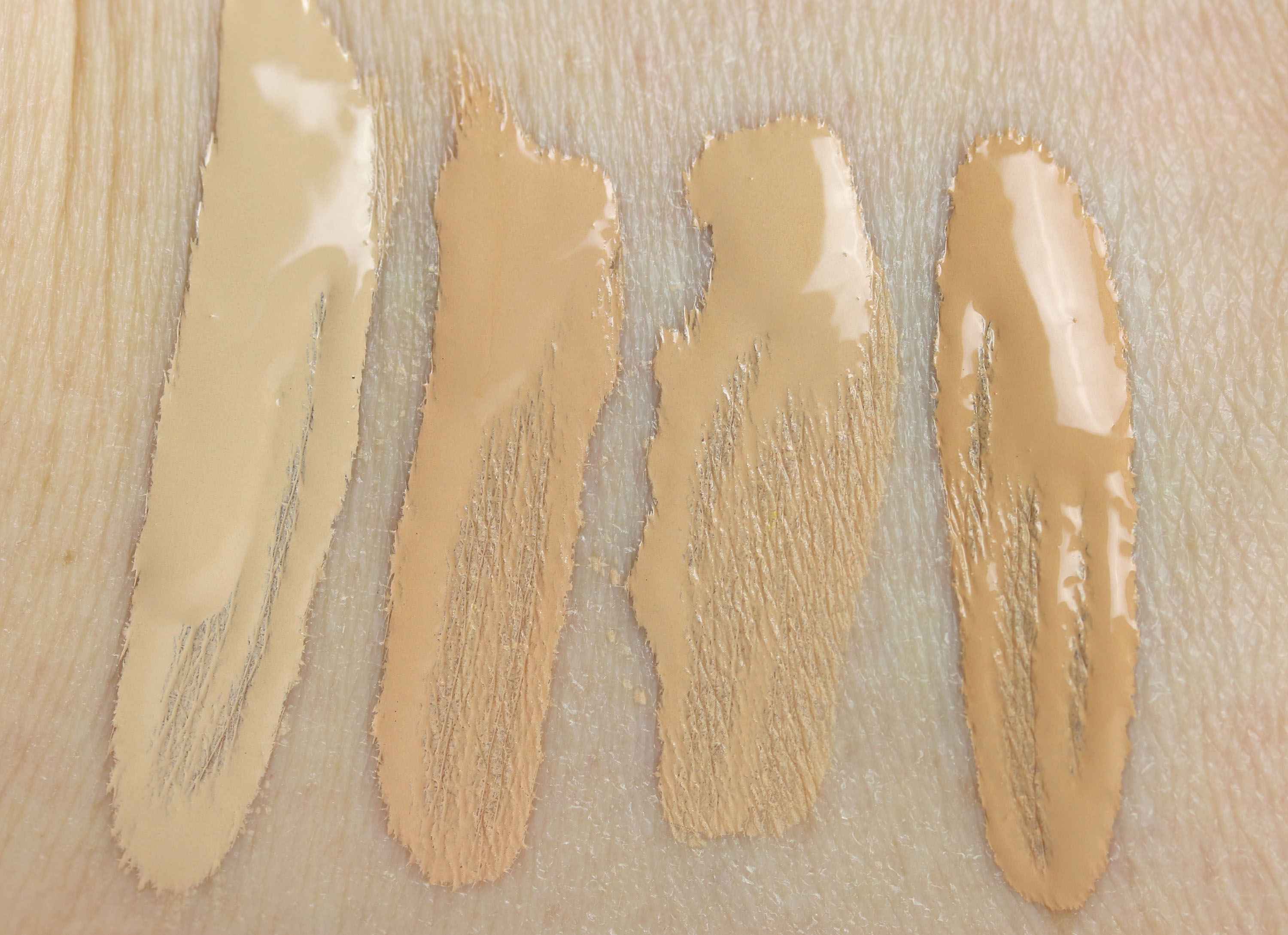 Catrice HD Liquid Coverage Foundation Swatches InnenAussen