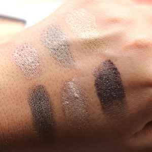 LOV Lidschatten Metallic Pleasure Swatches InnenAussen