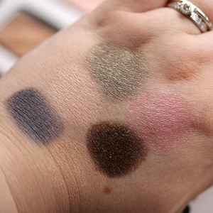 LOV Lidschatten Pearl Desire Swatches InnenAussen