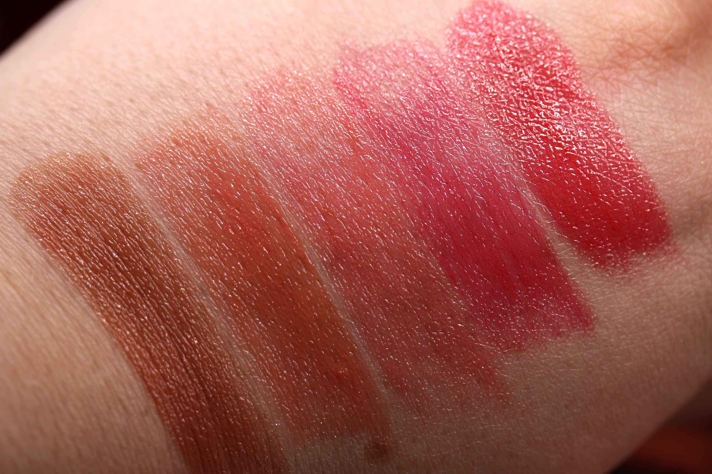 LOV Shine Care Lip Stylo Swatches InnenAussen