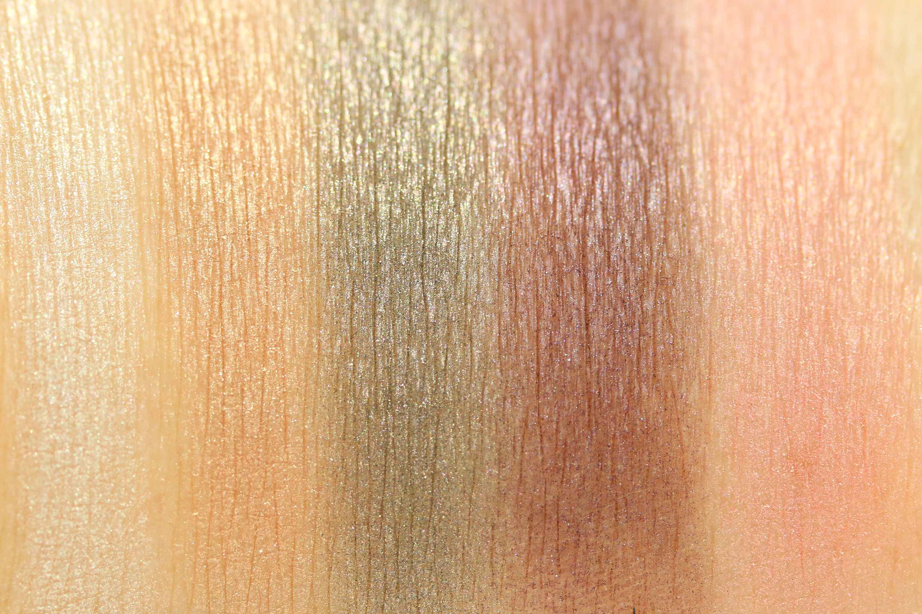 Dior Capital of Light Swatches InnenAussen