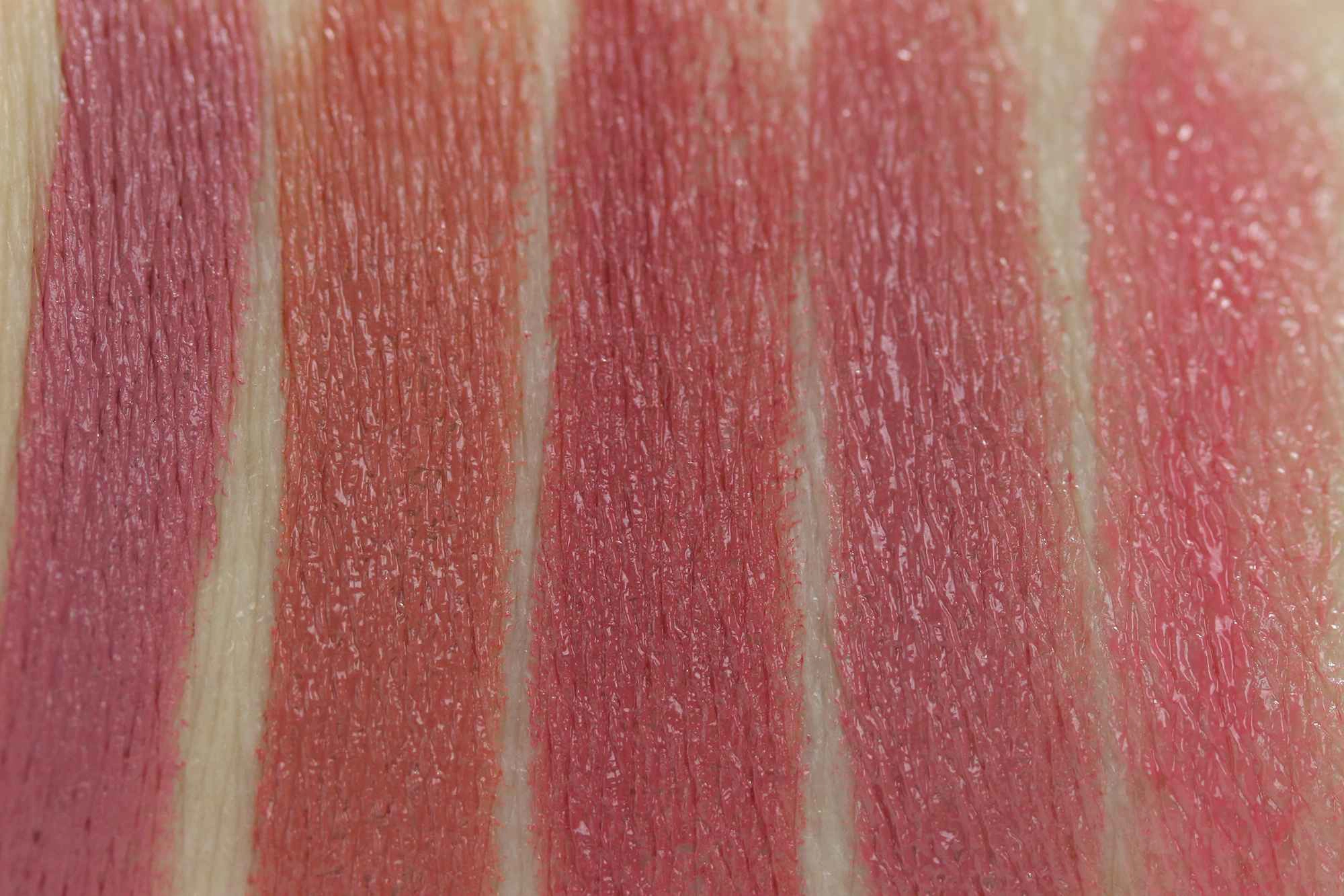 Urban Decay Vice Lippenstift InnenAussen Swatches 2