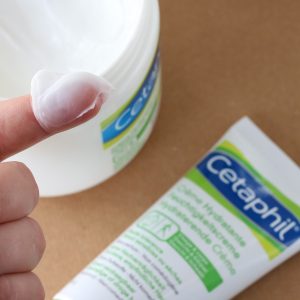 cetaphil-feuchtigkeitscreme-textur