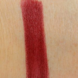 chanel-rouge-allure-velvet-59-rouge-audace-swatch