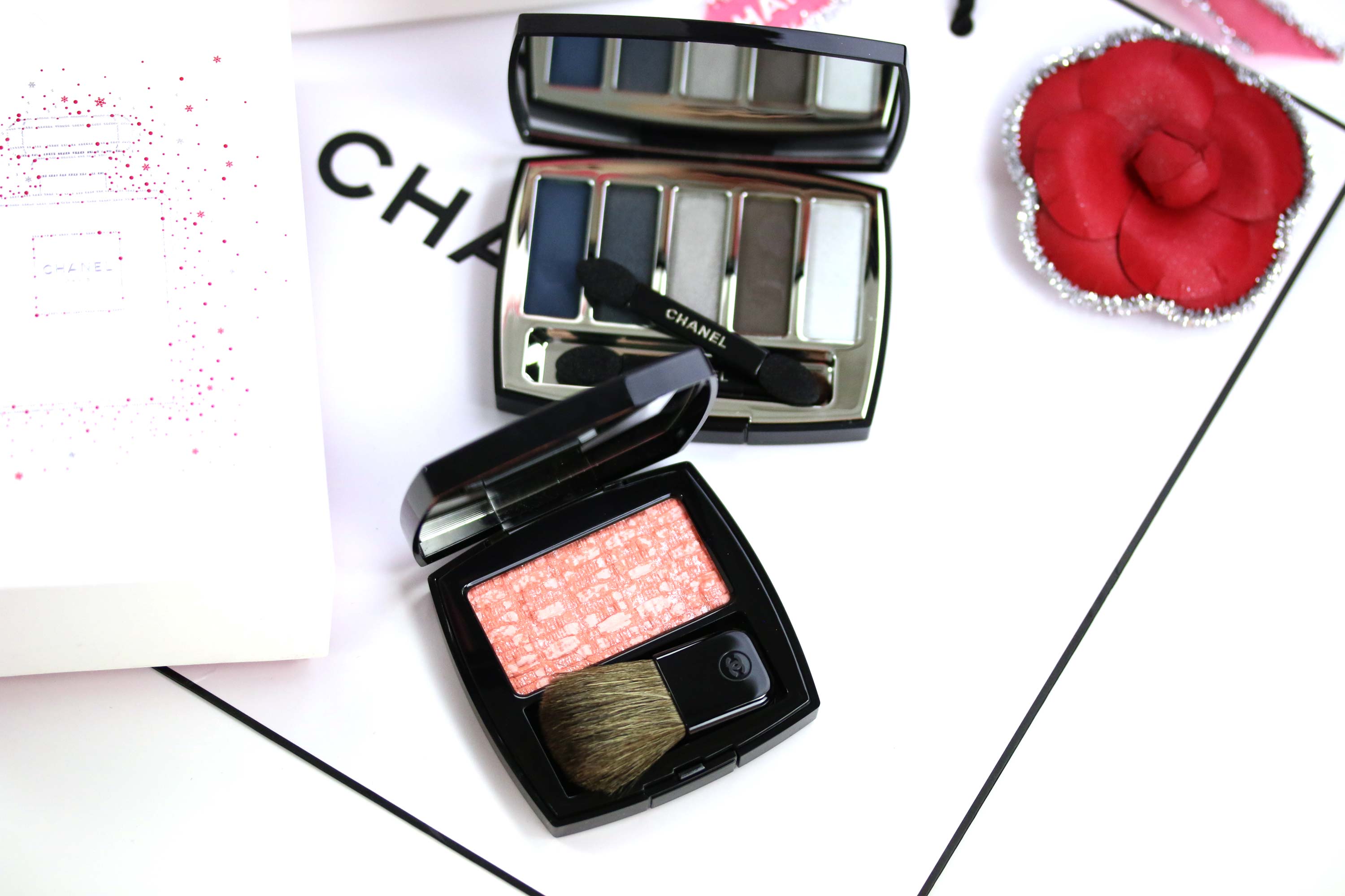 chanel-tweed-rouge