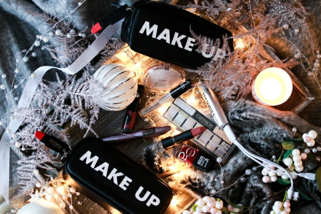 Advent Tag 14 - bareMinerals Make-Up & Pflege Set - InnenAussen