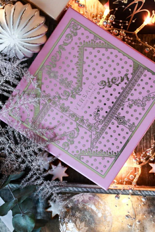 Advent Tag 11 Chloe Versace Artdeco Sets by YBPN Advent Tag 11 Chloe Versace Artdeco Sets by YBPN