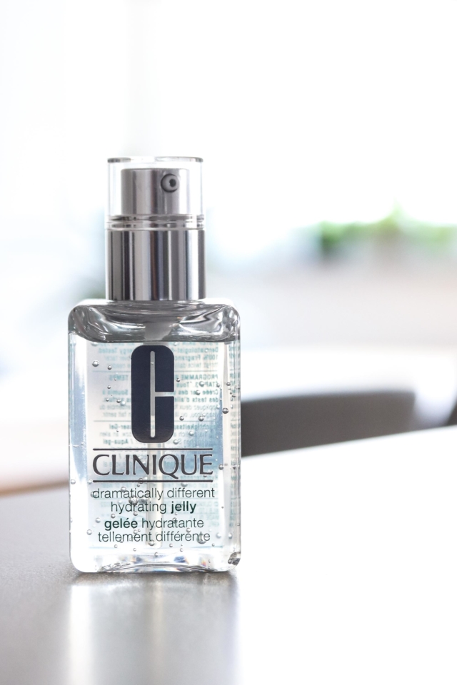 Clinique Dramatically Different Hydrating Jelly