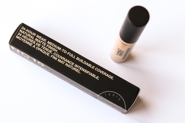 MAC Studio Fix 24h Smooth Wear Concealer