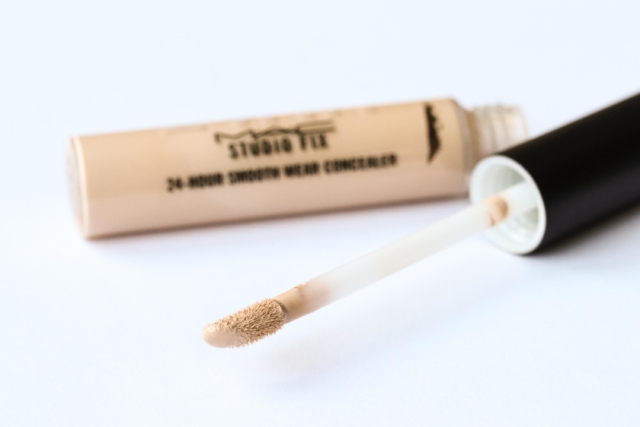 MAC Studio Fix 24h Smooth Wear Concealer