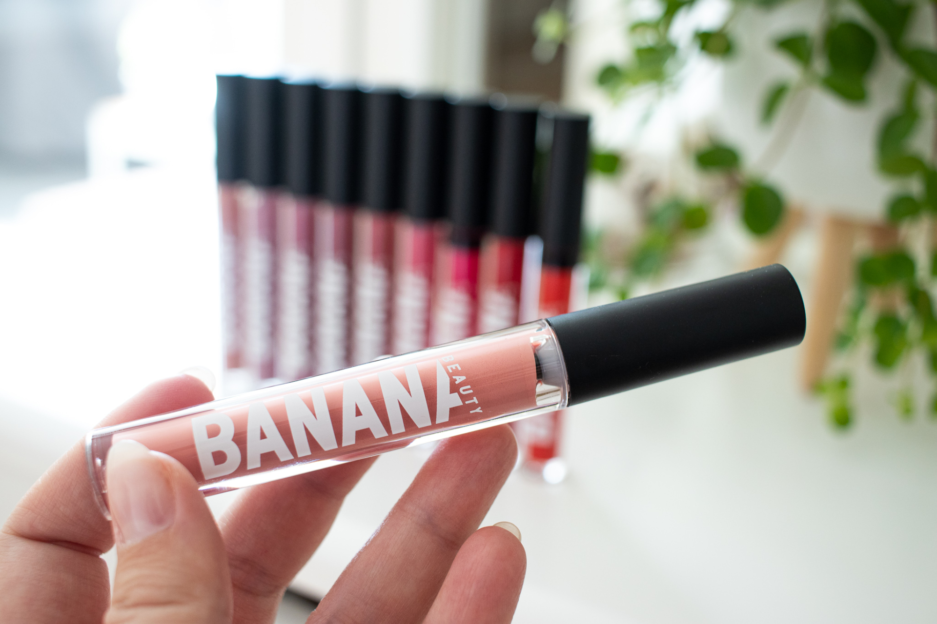 Banana Beauty Liquid Lipsticks InnenAussen