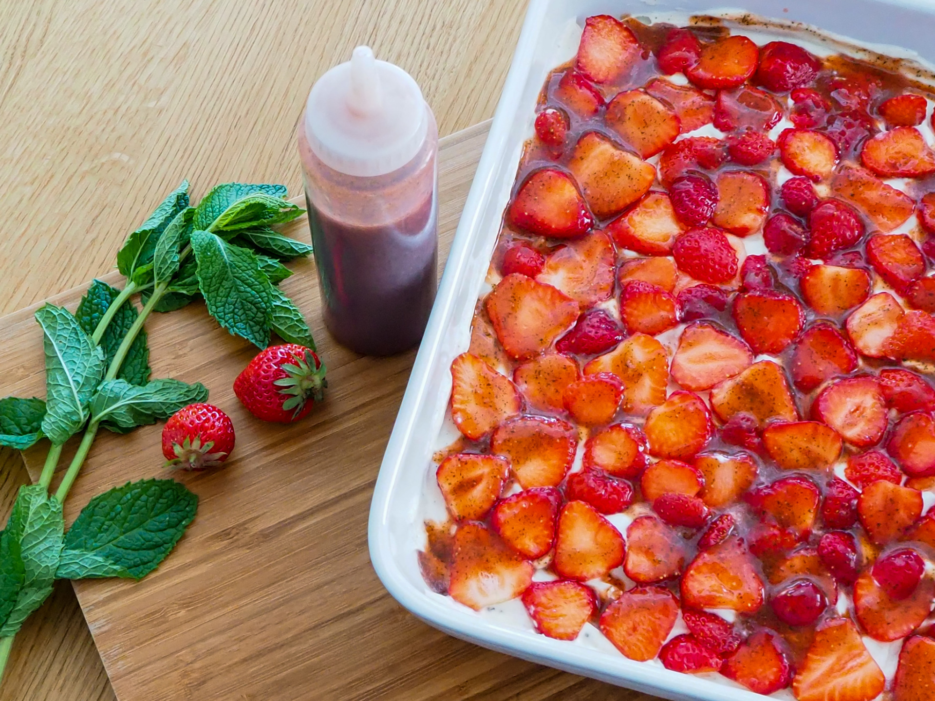 Erdbeer-Tiramisu ohne Alkohol mit Minze - InnenAussen