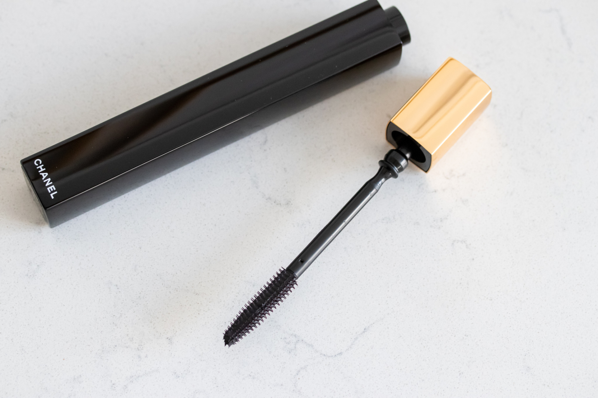 Chanel Noir Allure Mascara mit Tragebildern InnenAussen