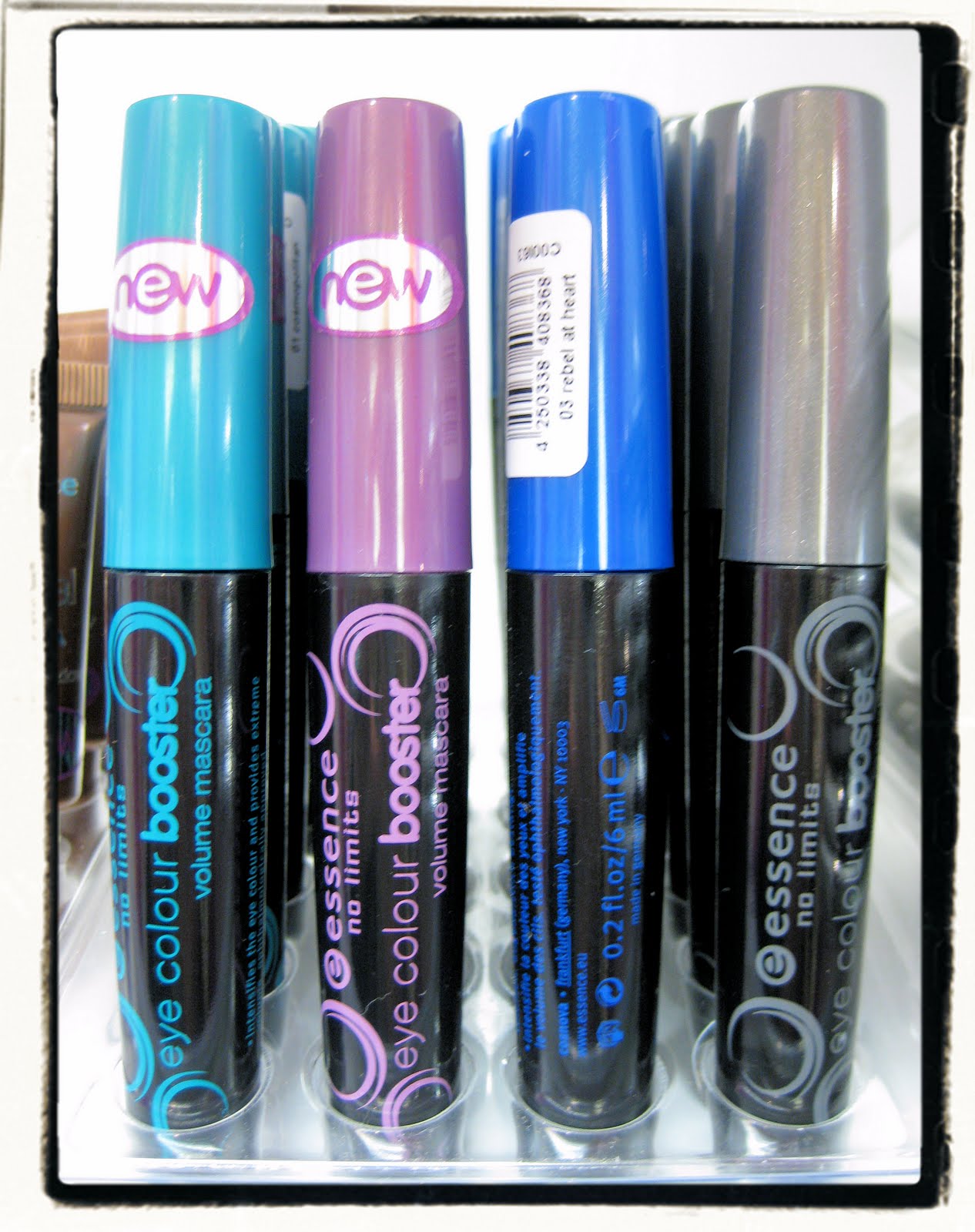 Essence eye colour booster mascara lila innenaussen Lila und braun